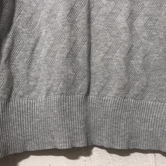 89th & Madison sweater - Picture 4 of 9